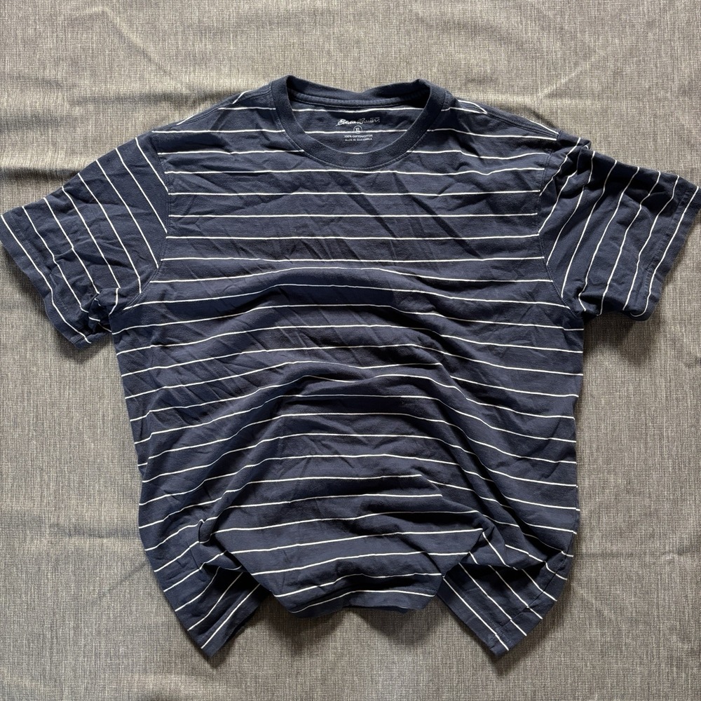 Eddie Bauer navy striped t-shirt Size XL